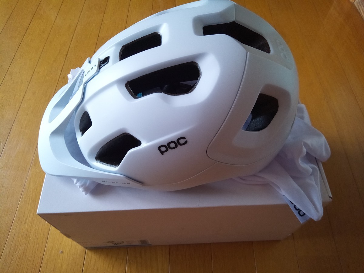 ★即決★POC Axion SPIN ヘルメット MTB Matt White XL/2XL（59-62） 新品未使用 グラベル マウンテンバイク goout パタゴニア ラスト1個_画像4