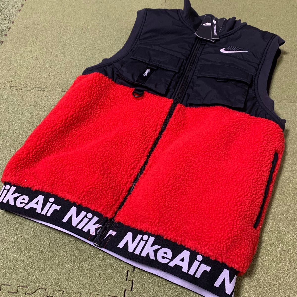 新品未使用 NIKE ナイキ ベスト AIR ボア エアー Sサイズ