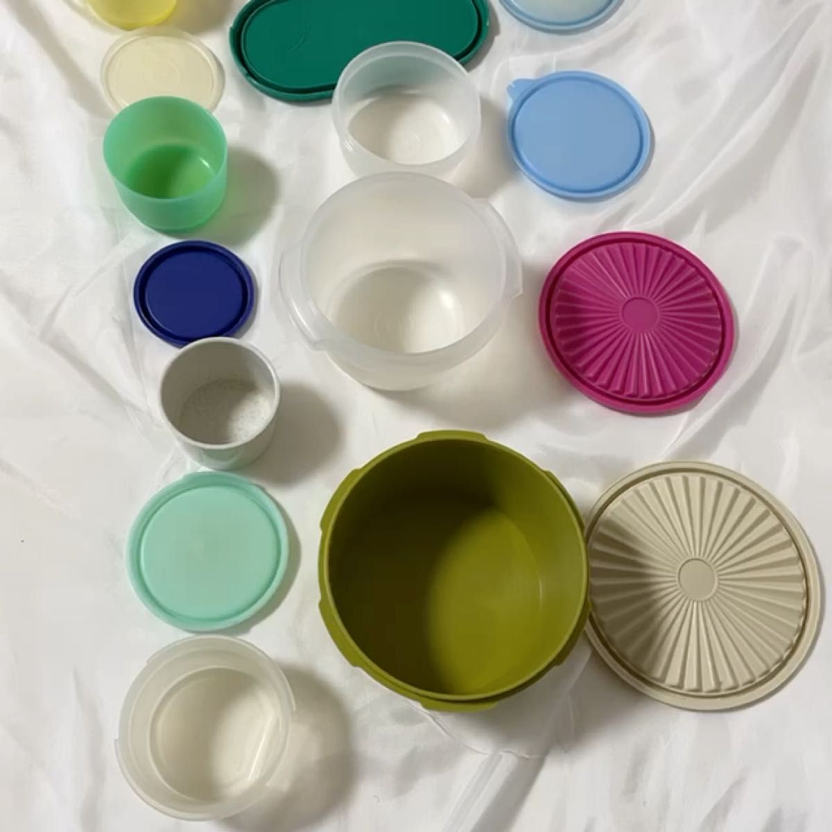 Tupperware タッパーウェア 9点セット まとめ売り|Yahoo!フリマ Tupperware タッパーウェア 9点セット まとめ売り|Yahoo!フリマ