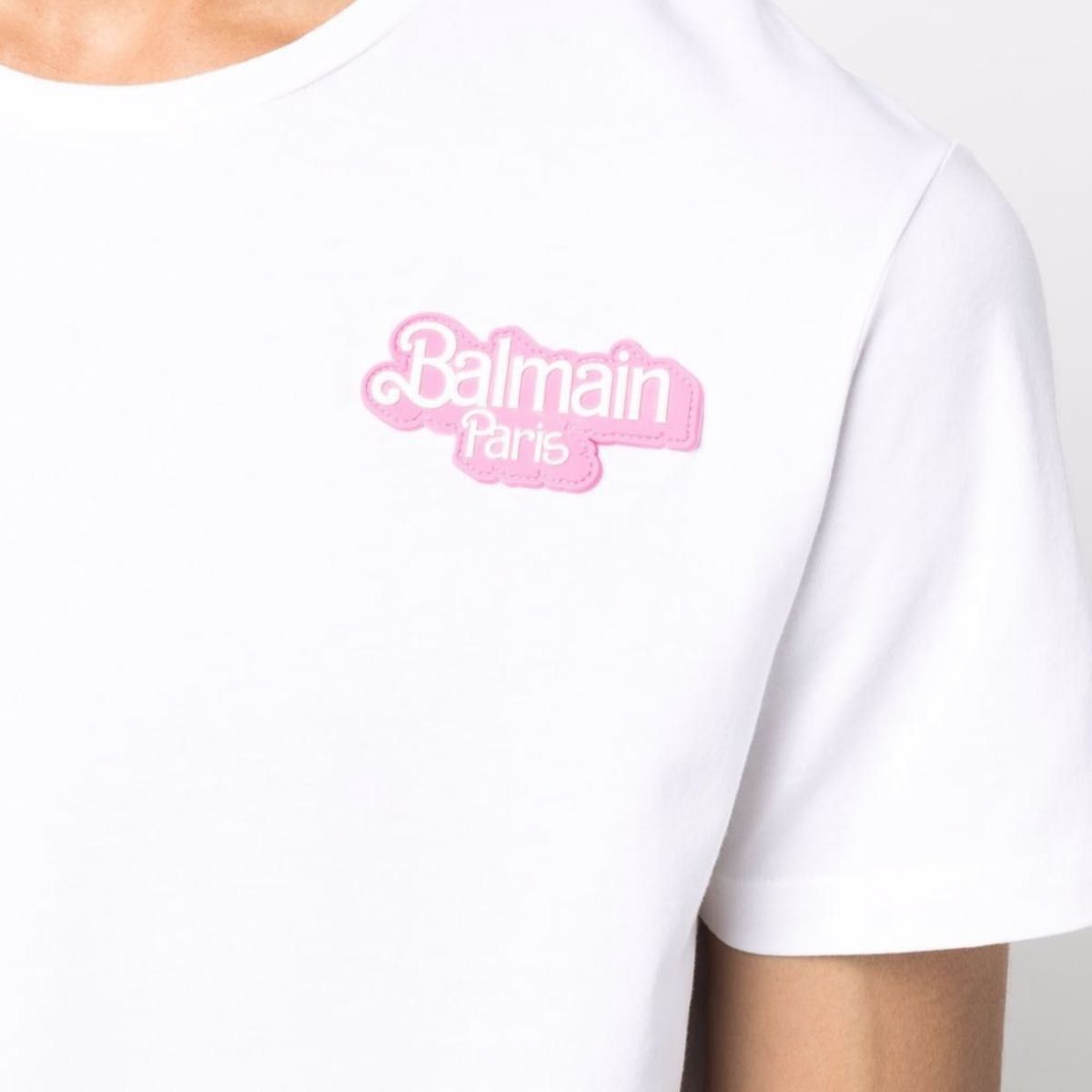 新品　BALMAIN バルマン　Barbieコラボ　ロゴパッチ　Tシャツ