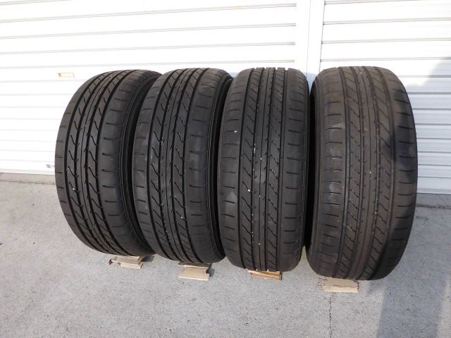 新車拆卸正品橫濱ADVAN A10 A10E 215 / 55R17 94V胎面表面Waiboib剩餘是（小）4個剩餘凹槽大約7.2毫米2018年製造銷售 <Br> 新車外し 純正 ヨコハマ ADVAN A10 A10E 215/55R17 94V トレッド面イボイボ残り有（少） 4本 残溝 約7.2㎜ 2018年製 売切り