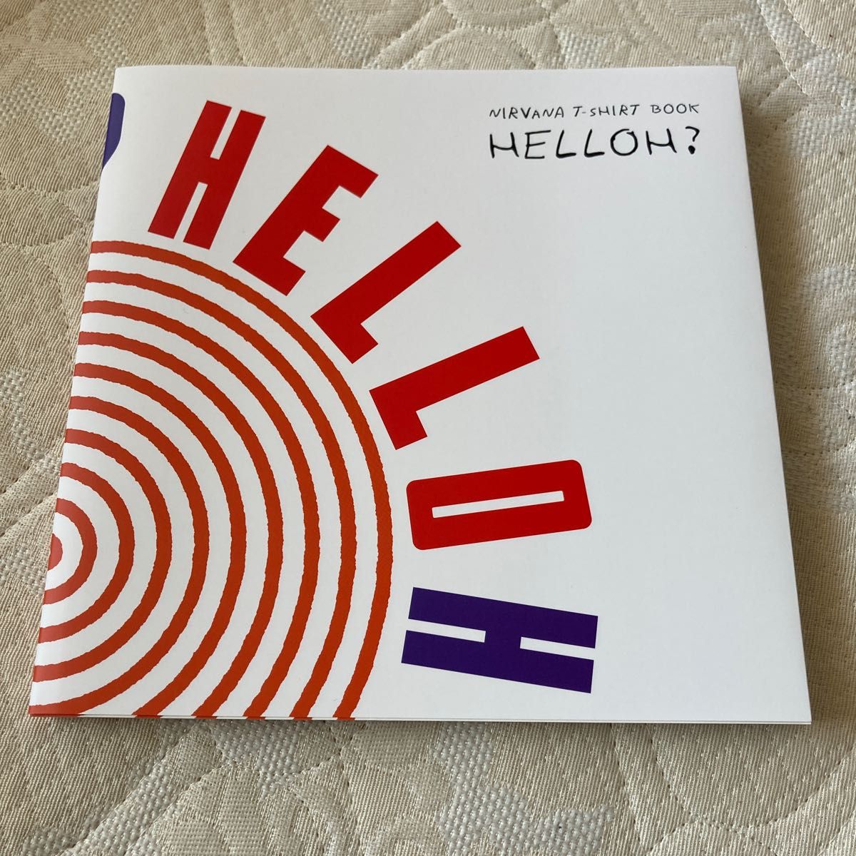 NIRVANA T-SHIRT BOOK HELLOH ”SOFTCOVER EDITION”NIRVANA NIRVANA T-SHIRT BOOK HELLOH ”SOFTCOVER EDITION”NIRVANA