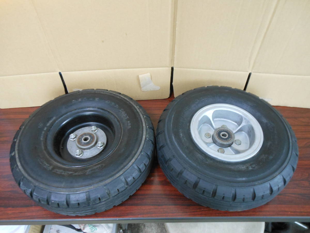 【特価】 台湾製 タイヤ 3.5-5 タイヤ? ホイル付き 2本 ノーパンク TIRE SHIN 4P HENG 台車 【特価】 台湾製 タイヤ 3.5-5 タイヤ? ホイル付き 2本 ノーパンク TIRE SHIN 4P HENG 台車