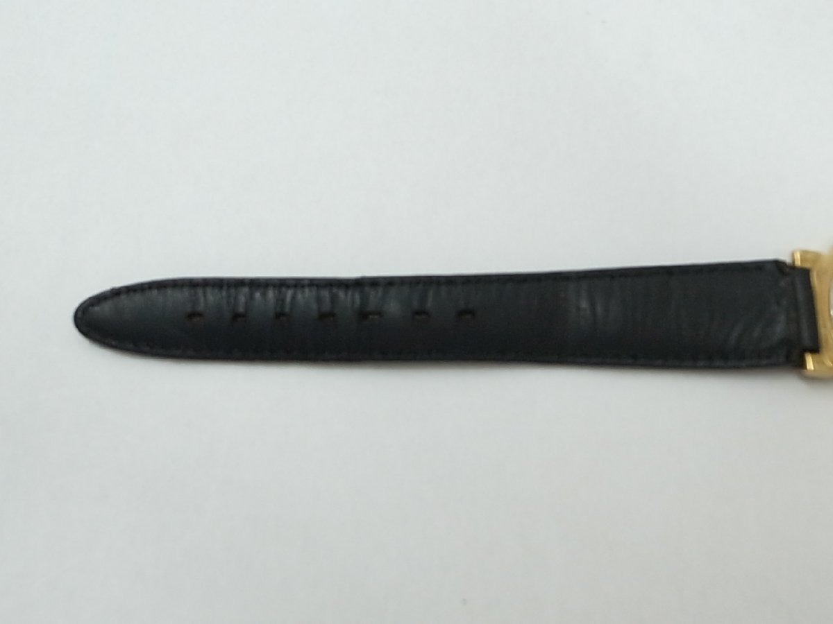電池交換済 クリスチャンディオールラウンド メンズ腕時計 QZ 57.121 ホワイト文字盤 ウオッチ アンティーク 電池交換済 クリスチャンディオールラウンド メンズ腕時計 QZ 57.121 ホワイト文字盤 ウオッチ アンティーク
