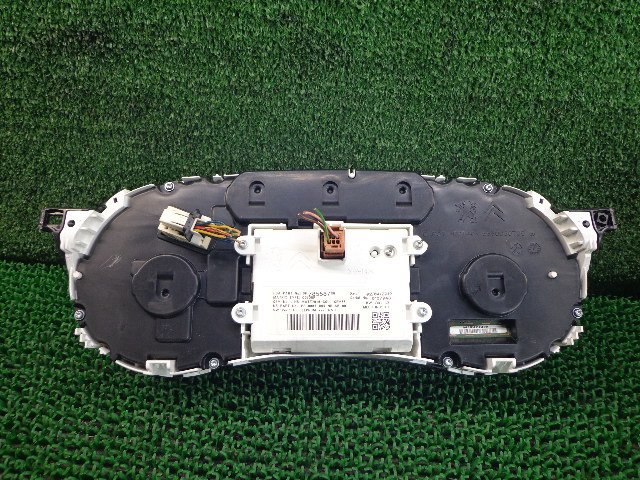 3ES4554 DI2)) プジョー 508 W2W5F02 2013年 純正 スピードメーターパネル 走行距離108666_画像3