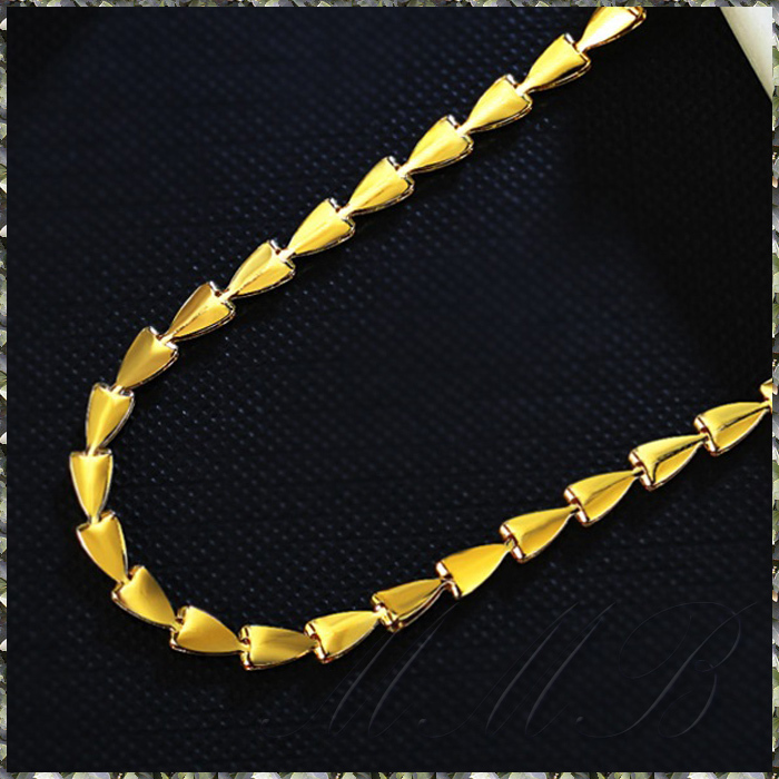 [NECKLACE] 18K Gold Plated Triangle Chain 三角形 トライアングル リンクチェーン ゴールド ショート ネックレス 2.8x600mm 【送料無料】_画像2