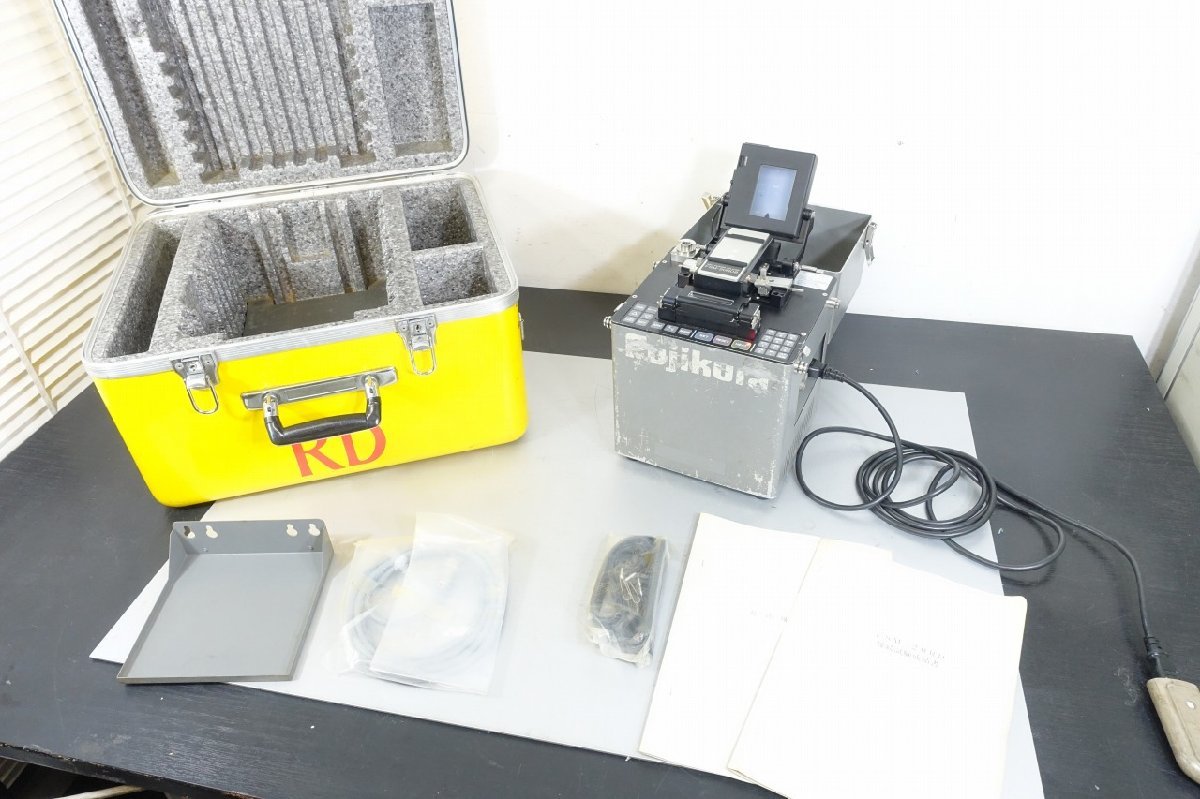 E　ジャンク　フジクラ　FSM-20RD8　光ファイバー融着接続機　ARC Fusion Splicer　中古