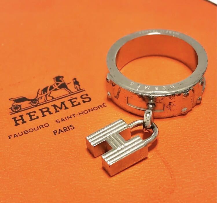 セットアップ レア HERMES シルバー Hロゴ スカーフリング エルメス