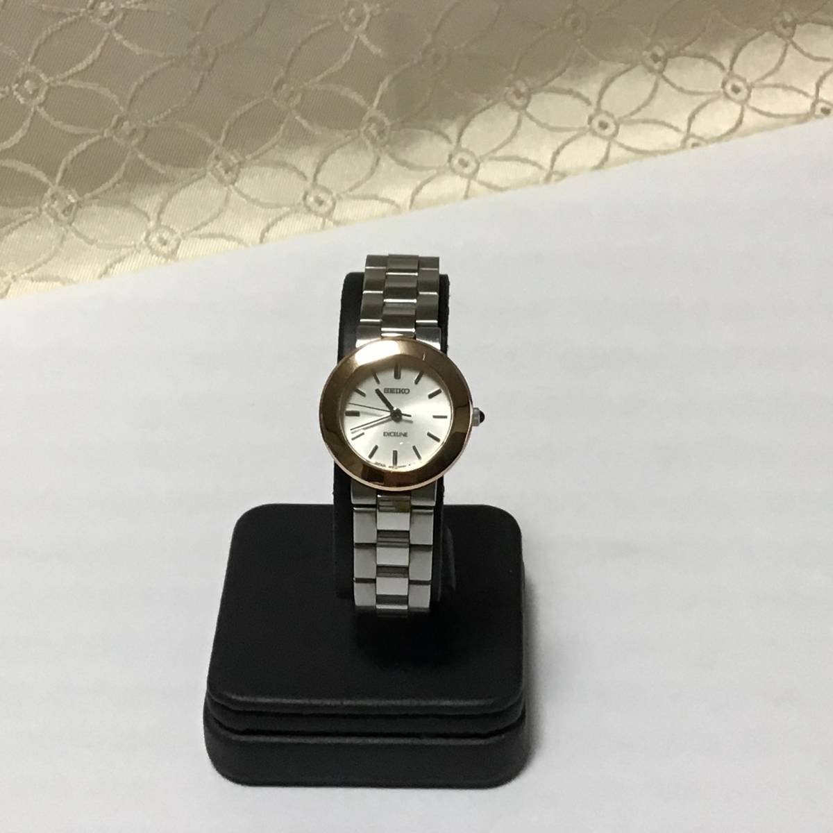 有名な高級ブランド セイコー 美品○SEIKO EXCELINE クオーツ USED