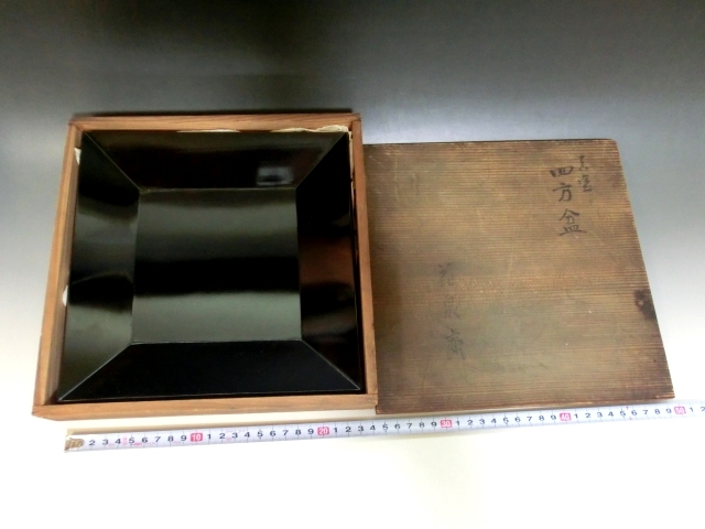 盆 古い四方盆漆器 花泉廊 真塗黒塗り桐箱正方形お茶道具菓子器菓子鉢古美術時代物骨董品 日本代购 买对网 盆 古い四方盆漆器 花泉廊 真塗黒塗り桐箱正方形お茶道具菓子器菓子鉢古美術時代物骨董品 日本代购 买对网