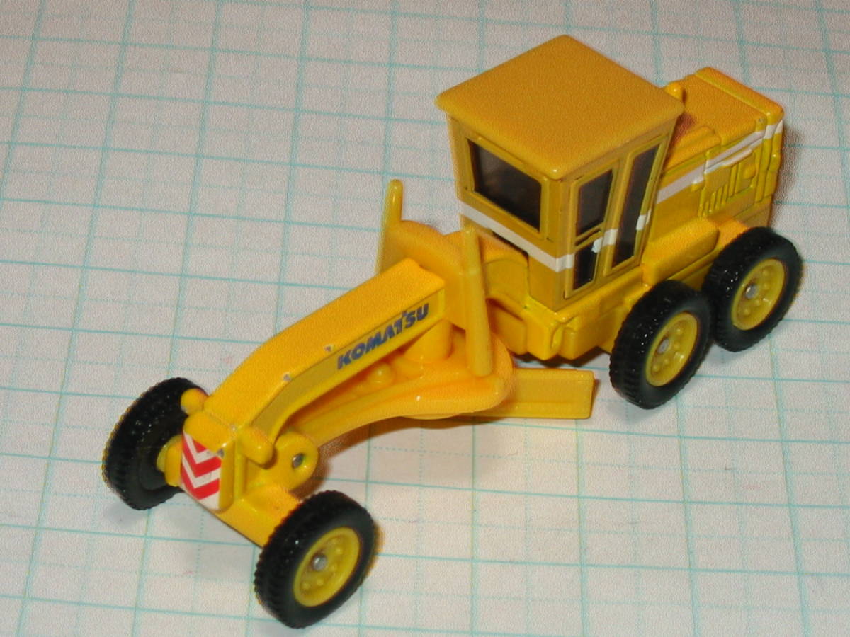 絶版品 トミカ 24 高速道路NEXCO ネクスコ ★コマツ　モーターグレーダー KOMATSU MOTOR GRADER 中国製 ジャンク品_画像1