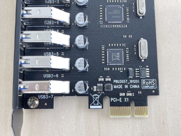未使用品 PCパーツ USB Pci拡張ボード 7ポート増設 RoHS PCI-E X1　PBU3057_191201 U3057V E34791-001/7017_画像3