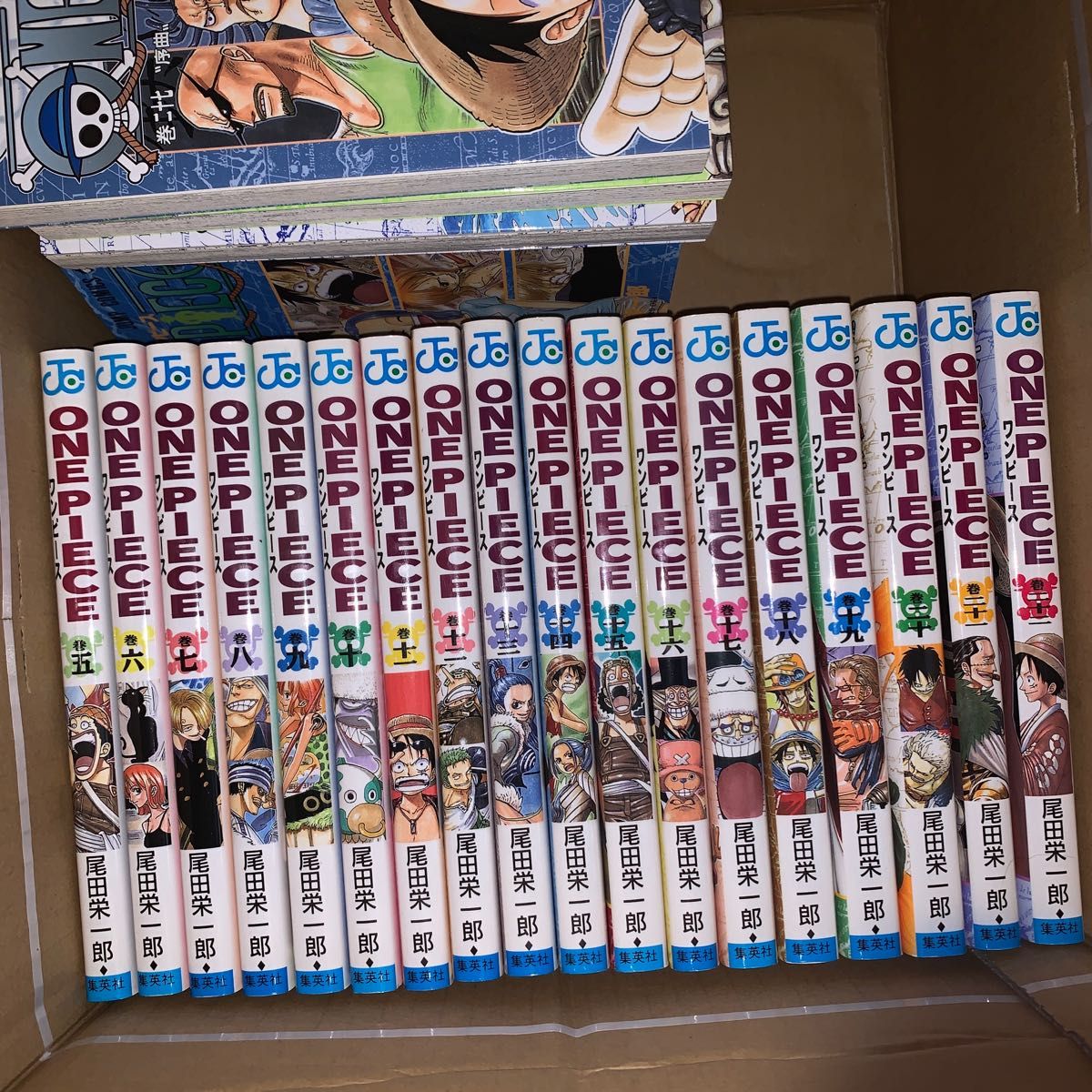 ONE PIECE ワンピース 1巻〜41巻まで揃ってます。 ONE PIECE ワンピース 1巻〜41巻まで揃ってます。