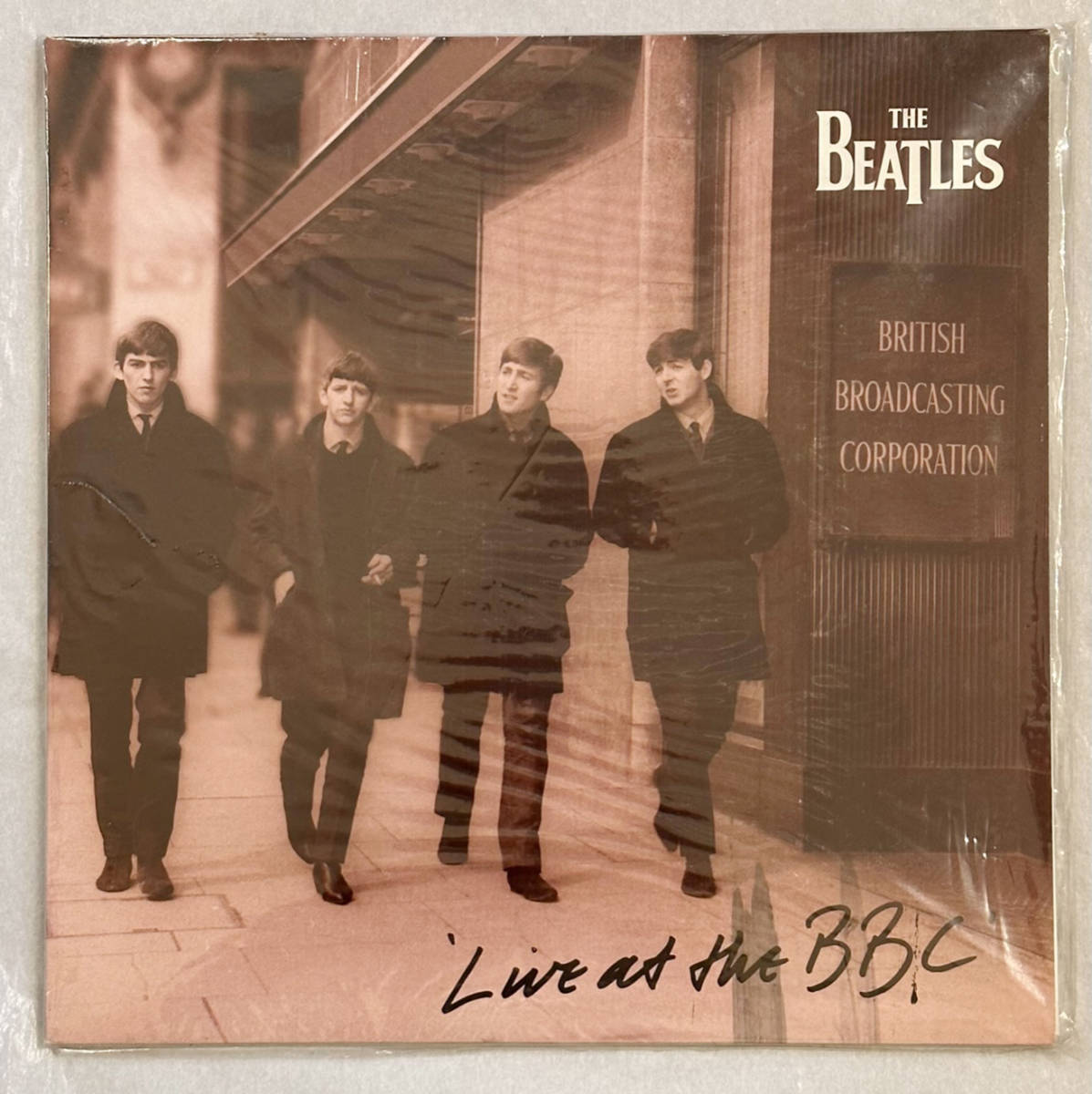 ■1994年 Remastered 新品 シールド Europe盤 THE BEATLES - Live at the BBC 12”LP / 7243 8 31796 1 9 / Apple Records_画像1