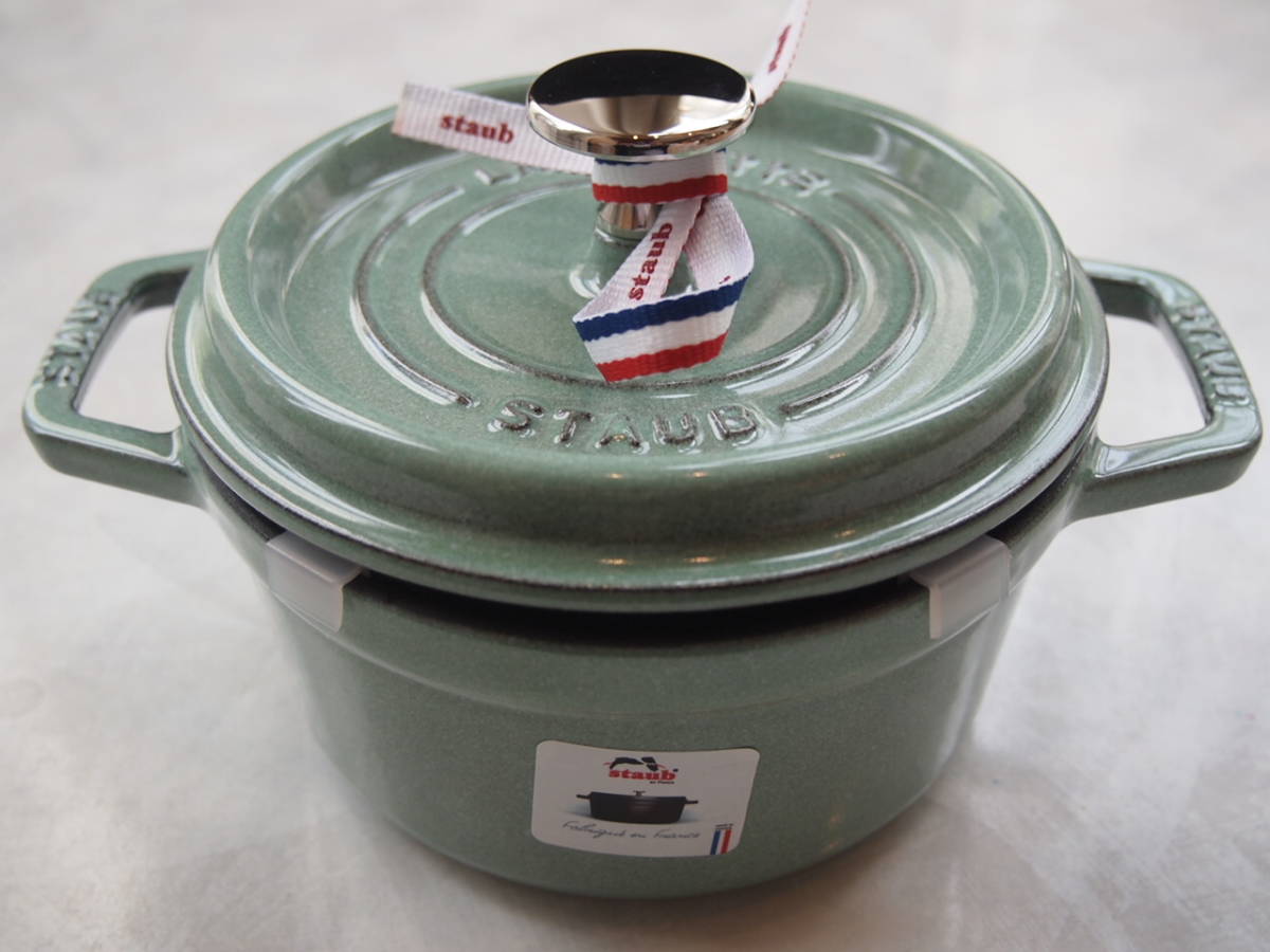 staub ストウブ ピコ・ココット ラウンド セージグリーン (40508-400