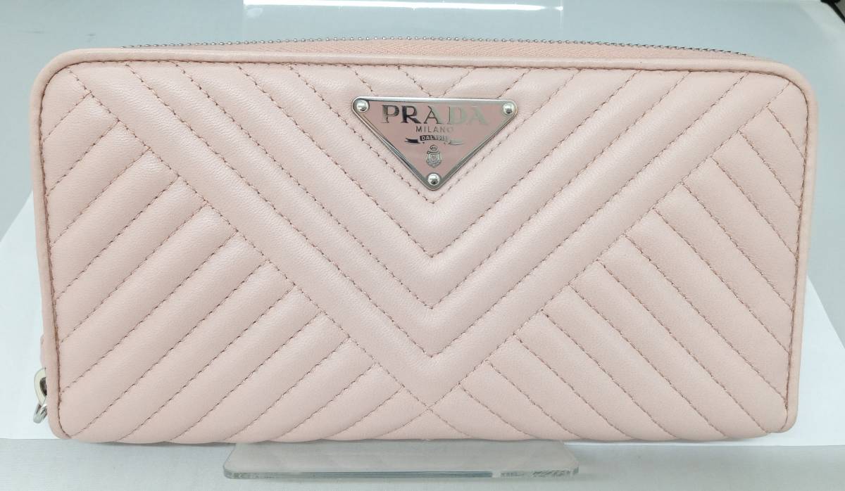 最終値下げ PRADA ピンク ラウンドファスナー長財布 キルティング 1ML506 プラダ 女性用財布 最終値下げ PRADA ピンク ラウンドファスナー長財布 キルティング 1ML506 プラダ 女性用財布