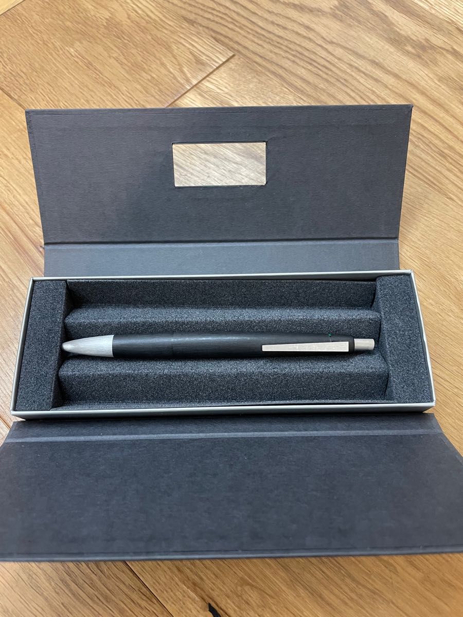 LAMY 2000 4色ボールペン ラミー 2000 L401 箱付き|Yahoo LAMY 2000 4色ボールペン ラミー 2000 L401 箱付き|Yahoo