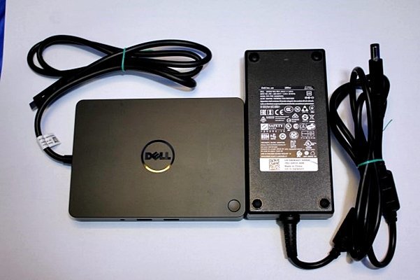 ☆3台入荷☆ Dell Business Dock WD15/180W ACアダプタ付 K17A