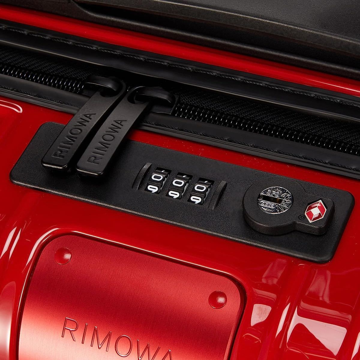 RIMOWA Rimowa Essential Lite Cabin S красный 31L машина внутри принесенный 