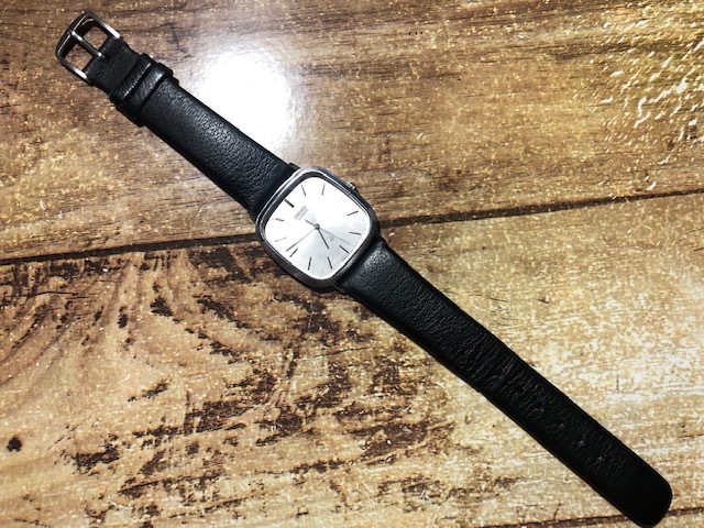 本体良品 希少 レア ヴィンテージ SEIKO セイコー スクエア 6030-5300 クオーツ メンズ 腕時計_画像1