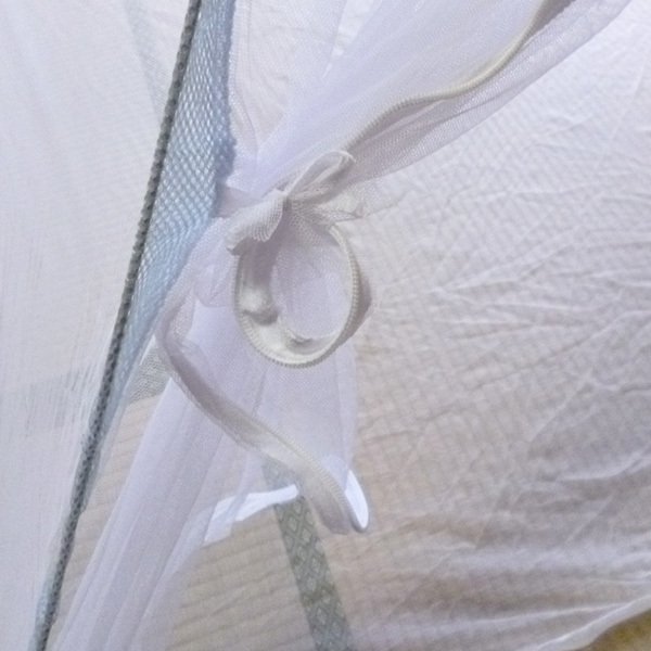 蚊帳 (1) 200×180cm 両開き 大型 コンパクト収納 ワンタッチ式 簡単組立て 収納袋付き/11_画像4