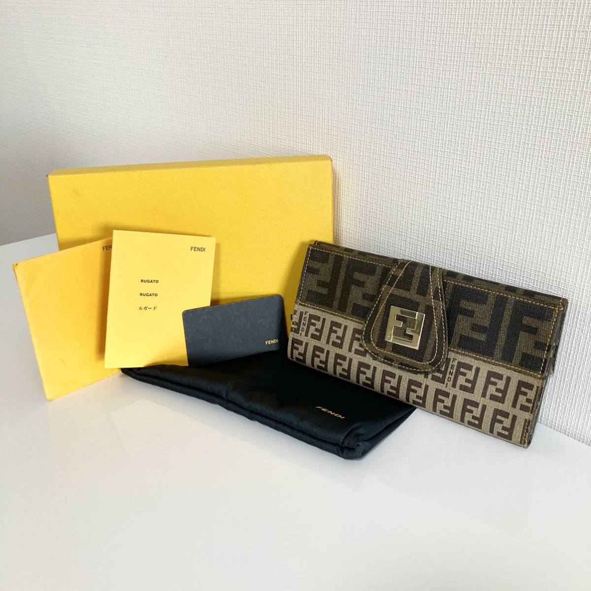 FENDI フェンディ ズッカ ゴールド金具 長財布 極美品☆(女性用財布)｜売買されたオークション情報、ヤフオク! の商品情報をアーカイブ公開 