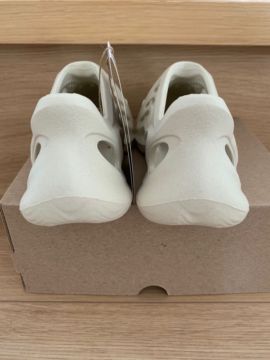 adidas INFANT YEEZY Foam Runner Sand インファント イージー フォームランナー サンド 