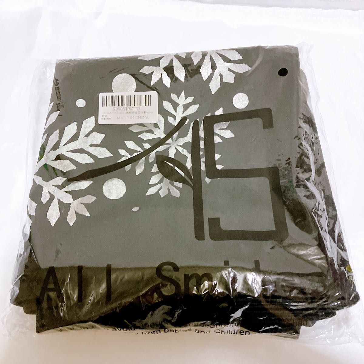 【人気商品】 クッションカバー　4枚 クリスマス ベルベット 黒 45×45cm