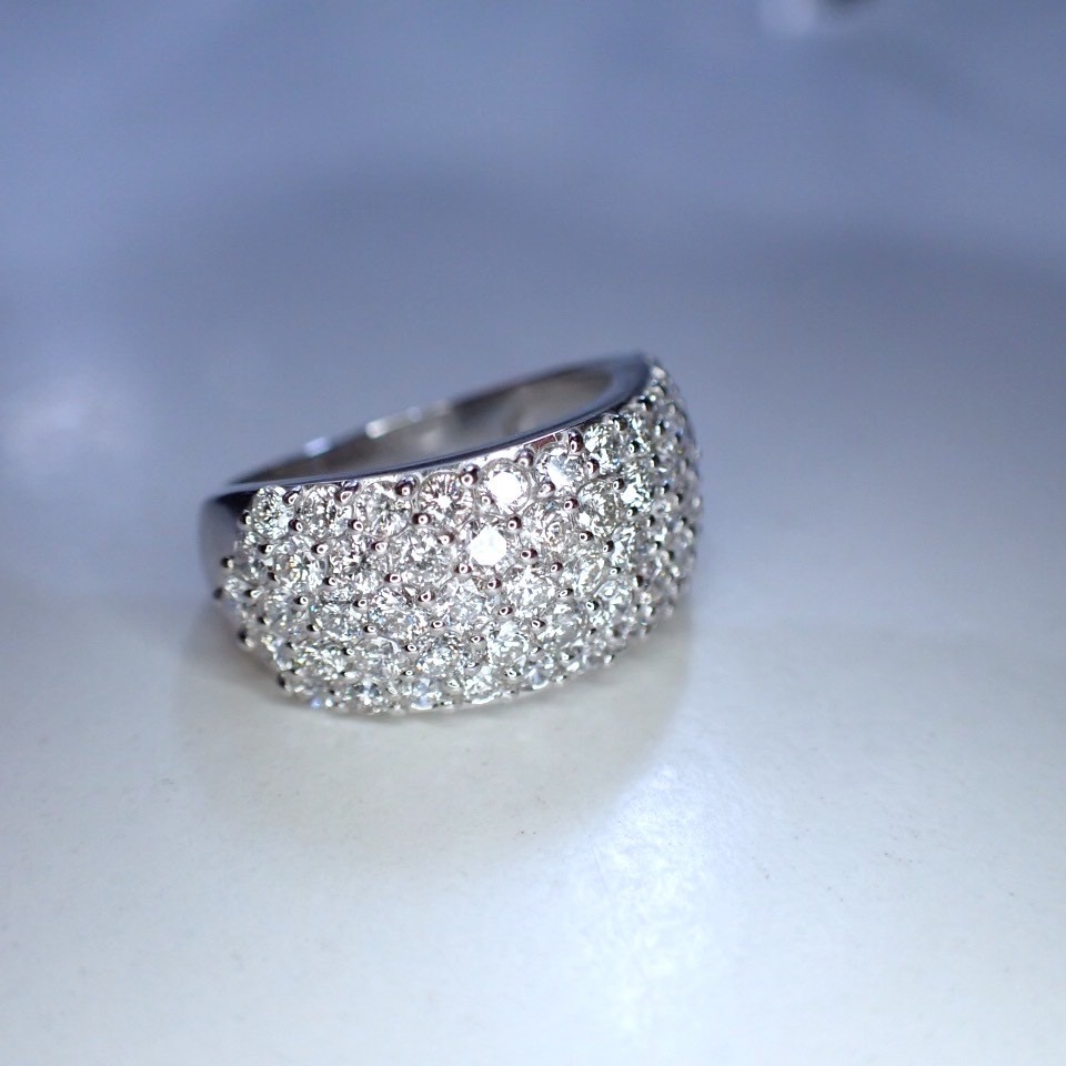 *R4528【CLUB B.結婚記念日ジュエリー】デビアスグループ 天然大粒上質ダイヤ２．００ct 最高級Pt950無垢パヴェリング 新品_画像7