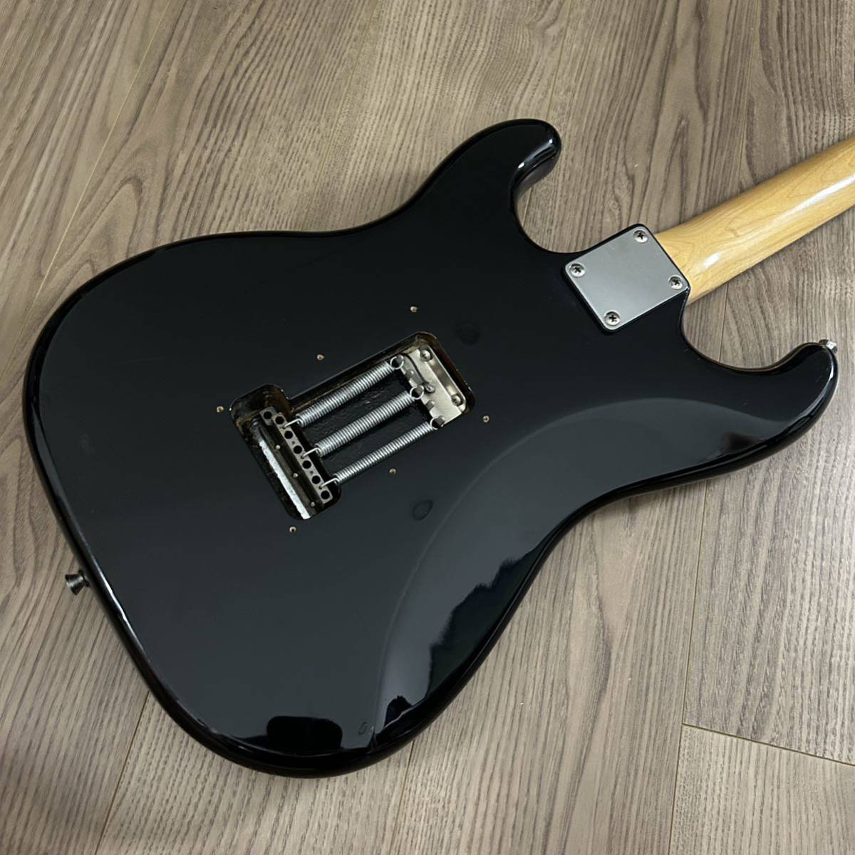 Mavis メイビス エレキギター ストラトキャスタータイプ 黒 イシバシ楽器-