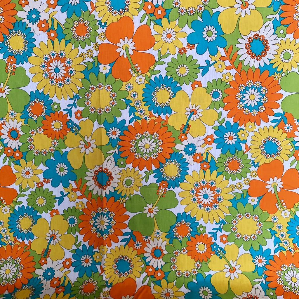 昭和レトロポップ☆花柄生地 ⑥105cm×100cm 当時物アンティーク