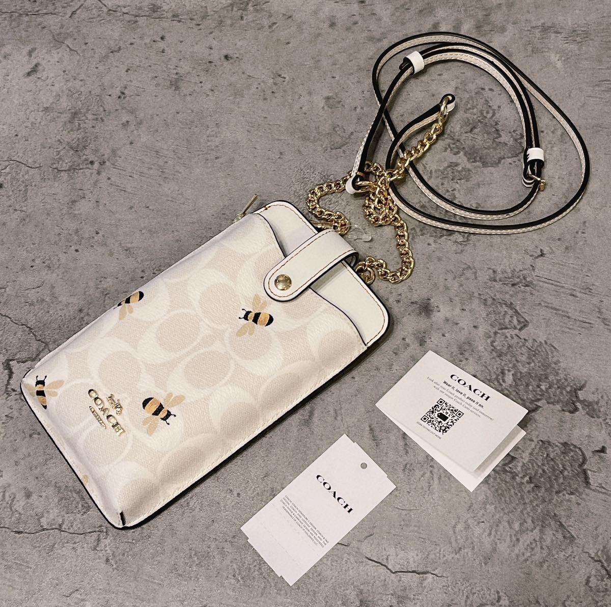  new goods COACH Coach smartphone shoulder Cross body honey Be bee is .iPhone smartphone 