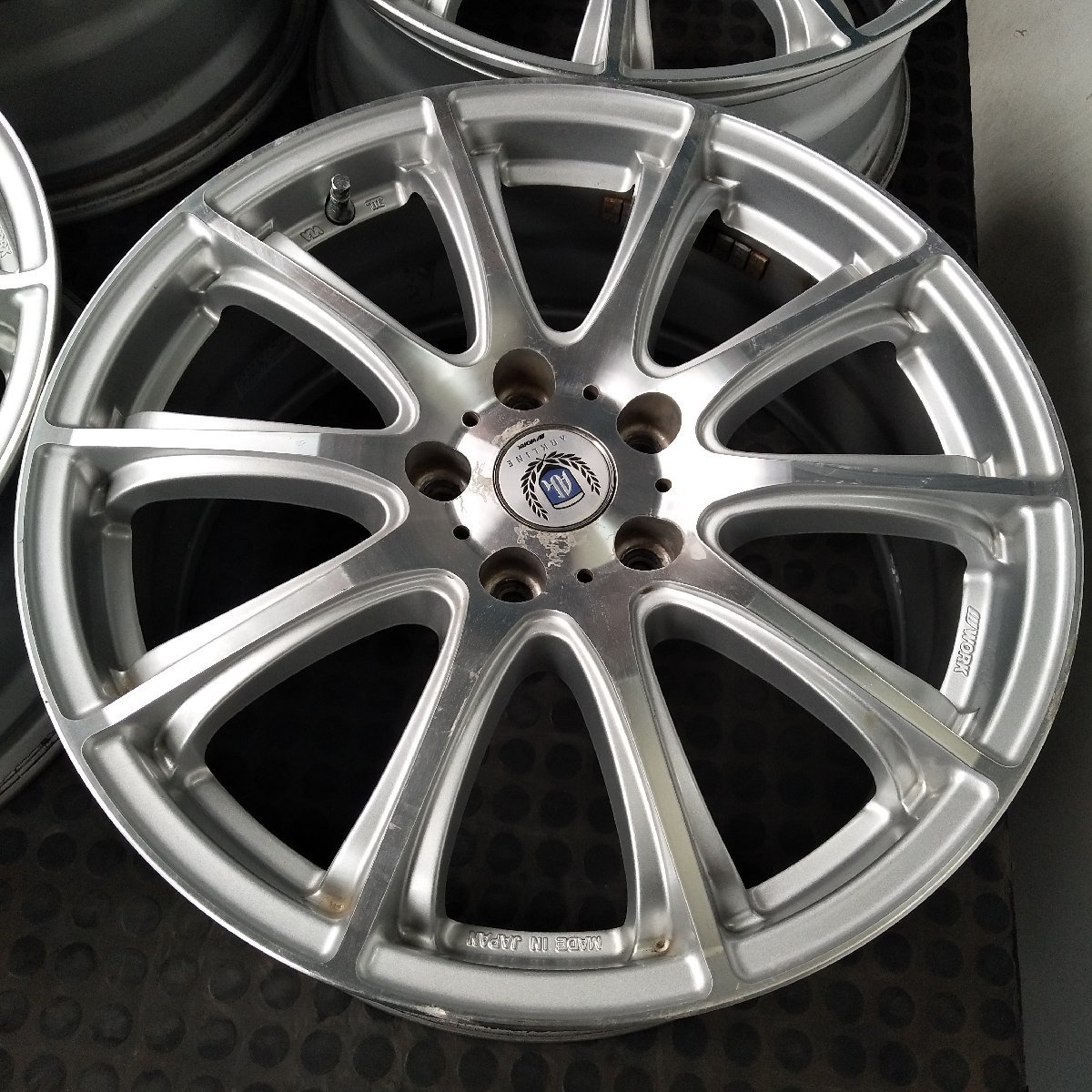 管理番号：S7-65【4本価格】【18x7.5J 5x114.3 ET+53 ハブ73.3】ワークWORK ARKLINE・ レヴォーグ ヴォクシー等・直接引取可能_画像3