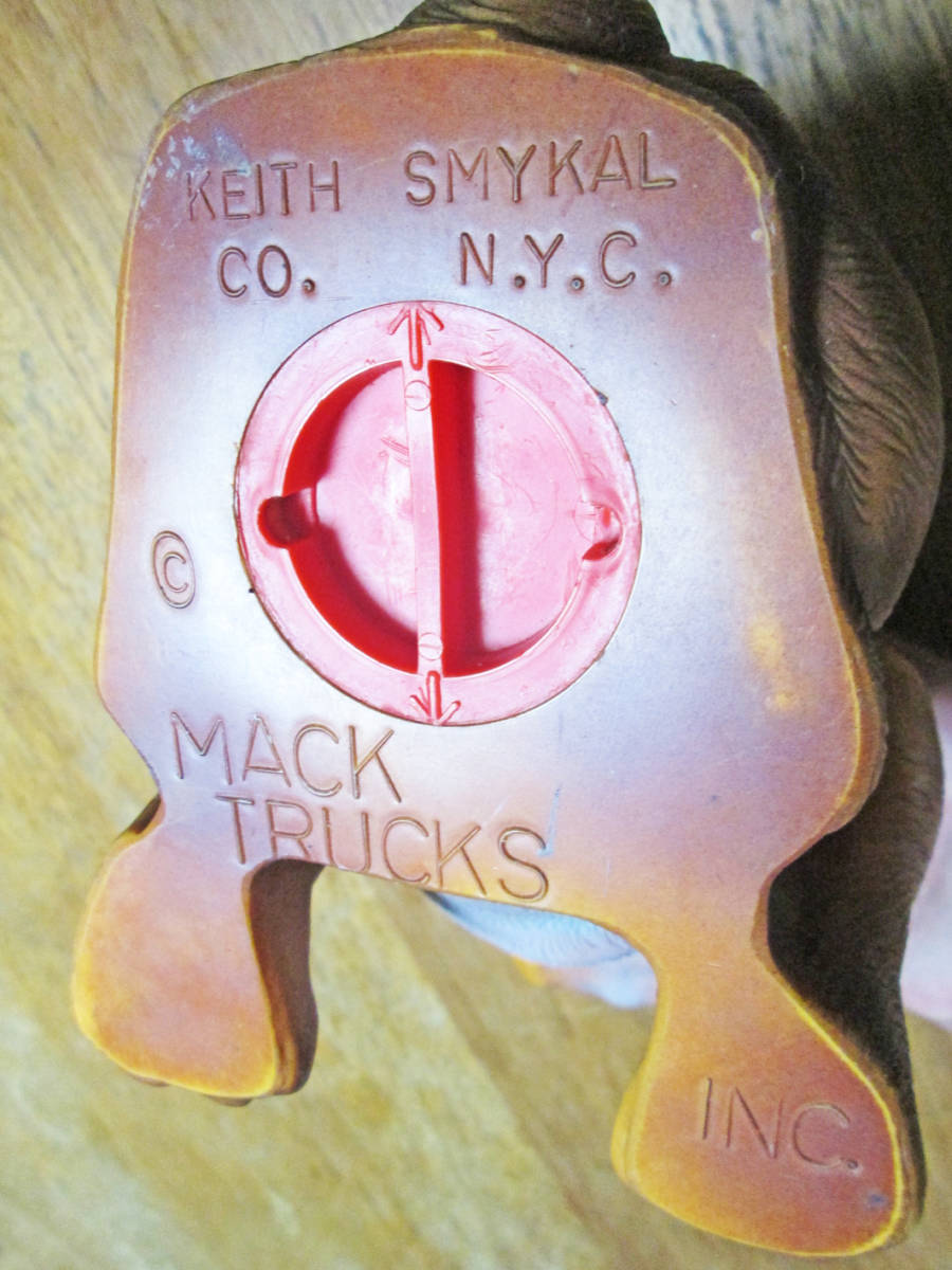Bibian 比比昂 - ☆入手困難☆ビンテージ MACK TRUCK BANK Bibian 比比昂 - ☆入手困難☆ビンテージ MACK TRUCK BANK