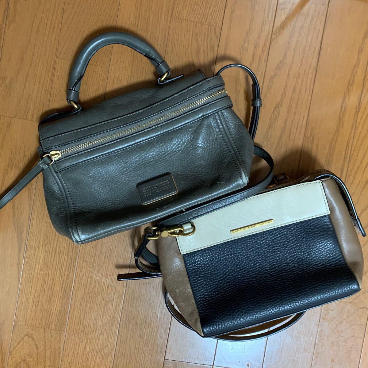 MARC BY MARC JACOBS　ショルダーバッグ2点セット