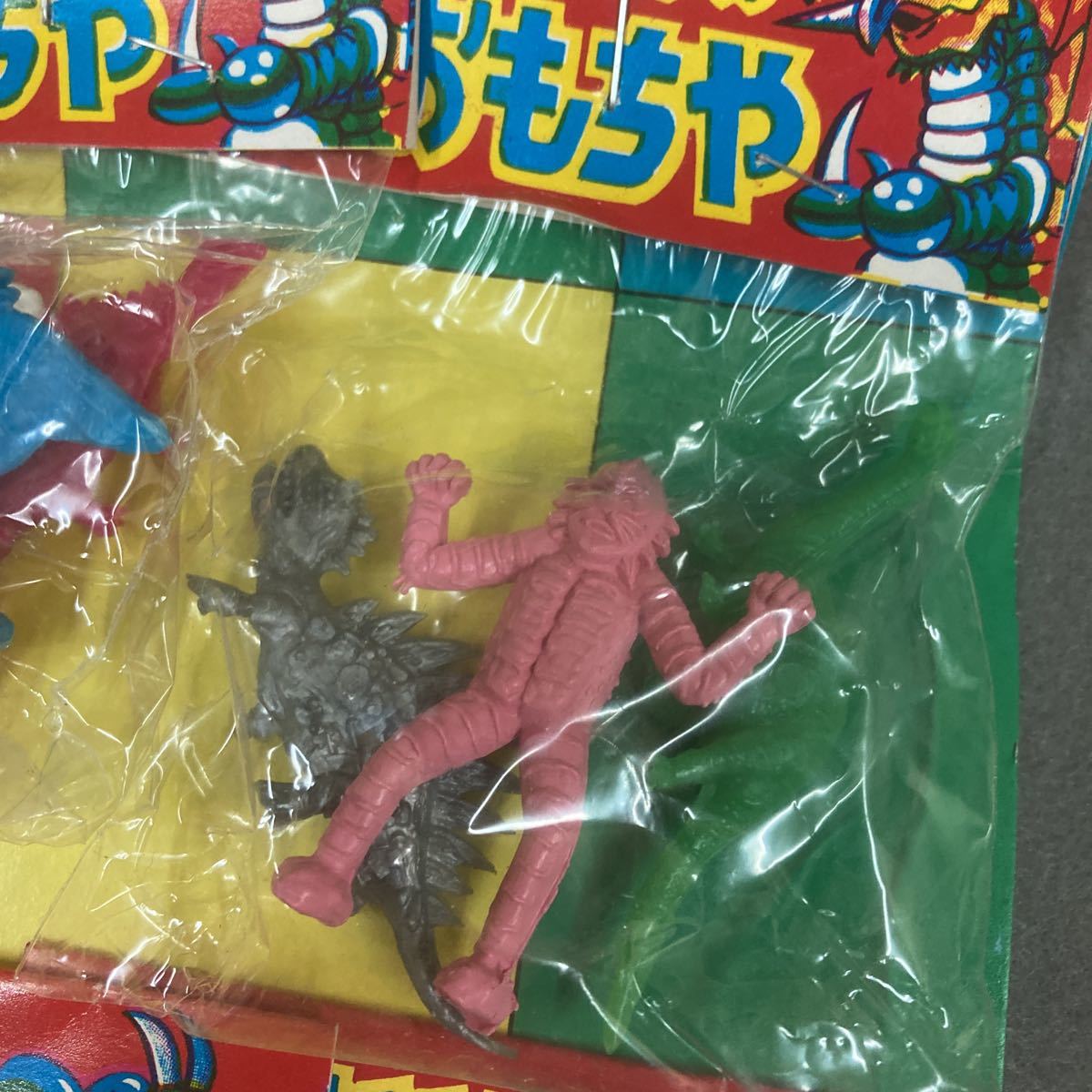 昭和レトロ 怪獣 ポリ人形 12付 当時物 駄菓子屋 ソフビ ゴジラ ゴメス
