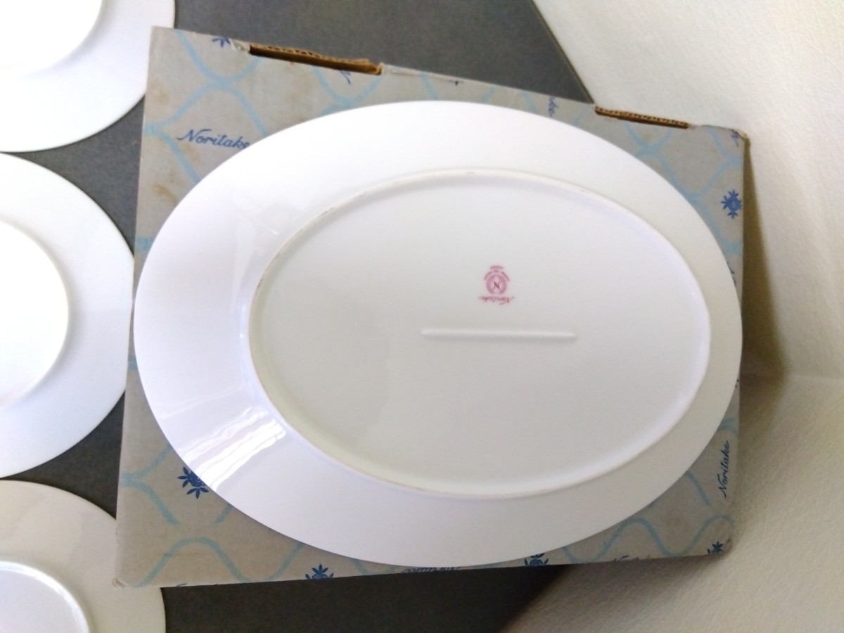 昭和レトロ食器、31cmの楕円皿と16cmのパン皿5枚セット、ノリタケホームセット“ロマネスク”頒布会日本陶器、ゴールド・花柄が艶やかです_画像6