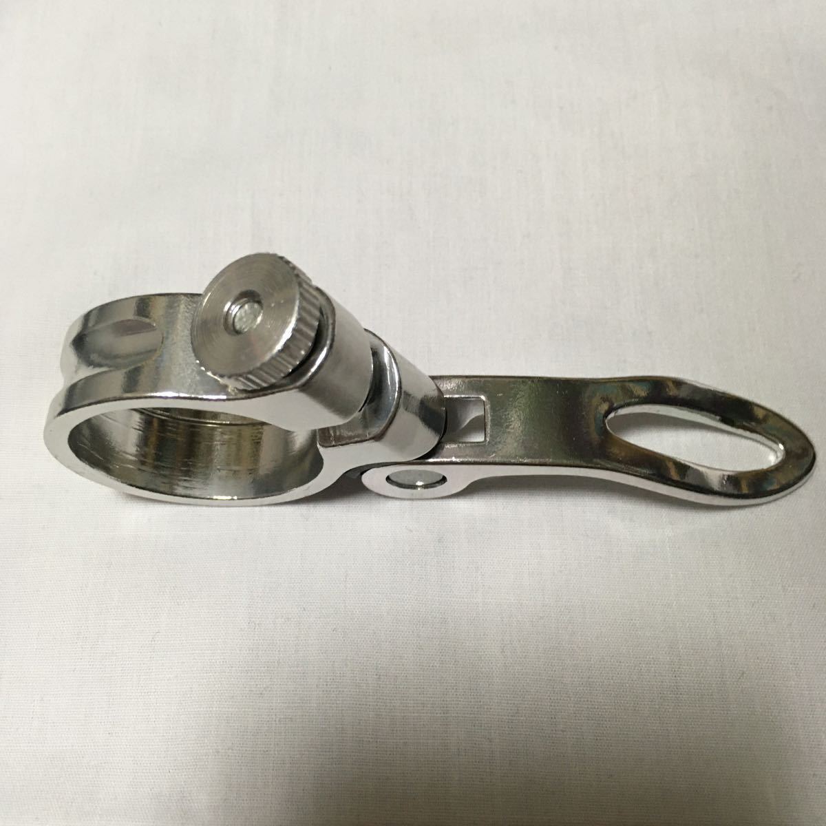 * new goods!! bicycle light weight aluminium QR sheet clamp φ31.8mm for silver *