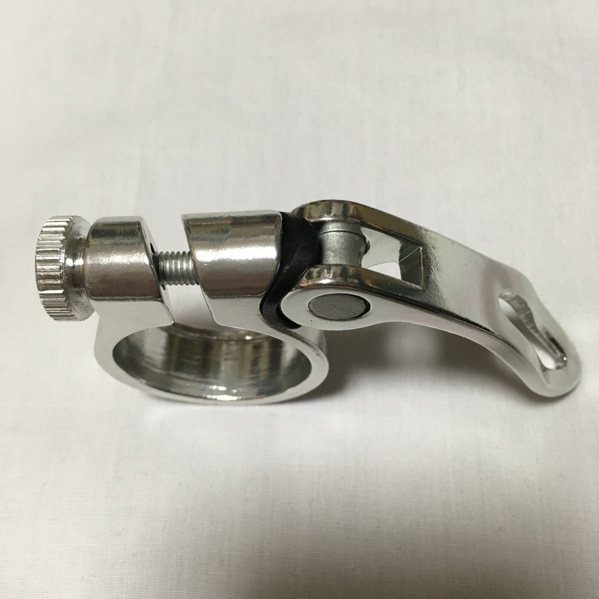 * new goods!! bicycle light weight aluminium QR sheet clamp φ31.8mm for silver *