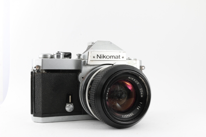 熱い販売 ★訳あり大特価★ NIKON NIKOMAT FT 2 + 50mm F1.4 #F432 ニコン 熱い販売 ★訳あり大特価★ NIKON NIKOMAT FT 2 + 50mm F1.4 #F432 ニコン