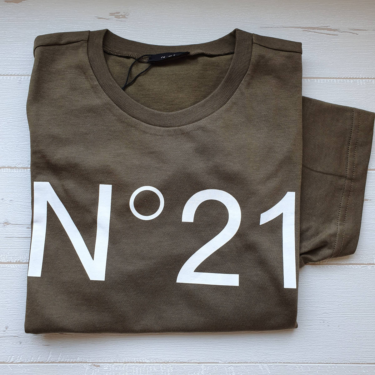 【新品・未使用】N°21 numero ventuno KIDS ロゴTシャツ 　カーキ　12Y　N21173N0153