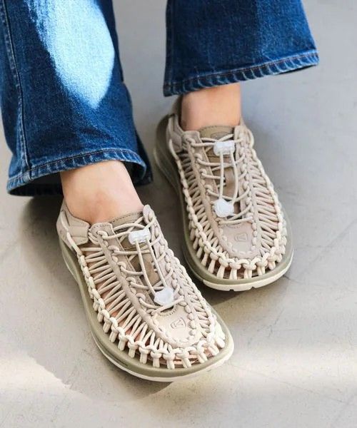新品未使用】【別注】<KEEN>UNEEK サンダル 24cm BEIGE|PayPayフリマ
