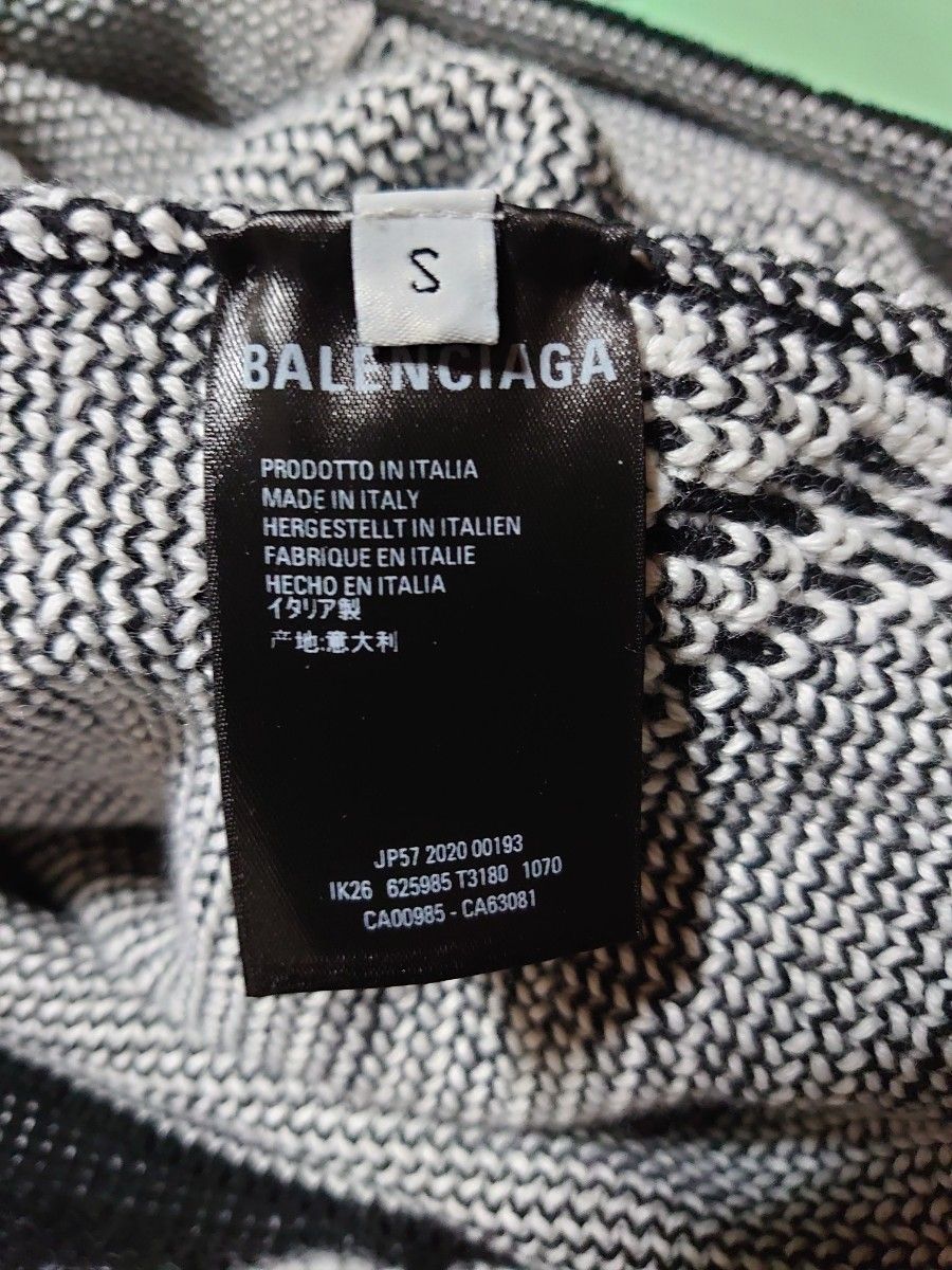 BALENCIAGA  筆記体ロゴ ニット オーバーサイズ セーター 