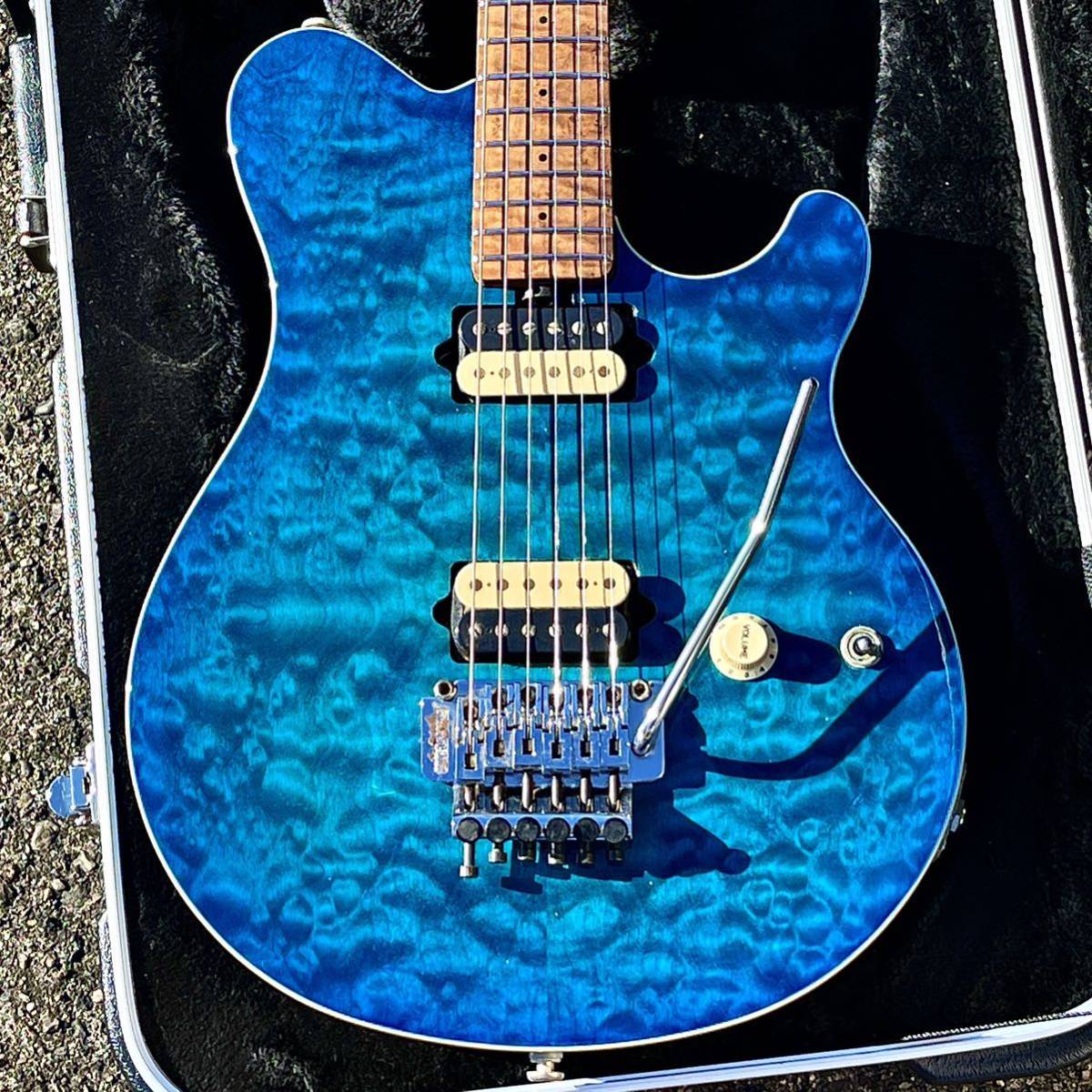 MUSIC MAN USA Axis Quilt Neptune Blue (2014 Limited Edition) キルト ホビー、カルチャー  楽器、器材 ギター