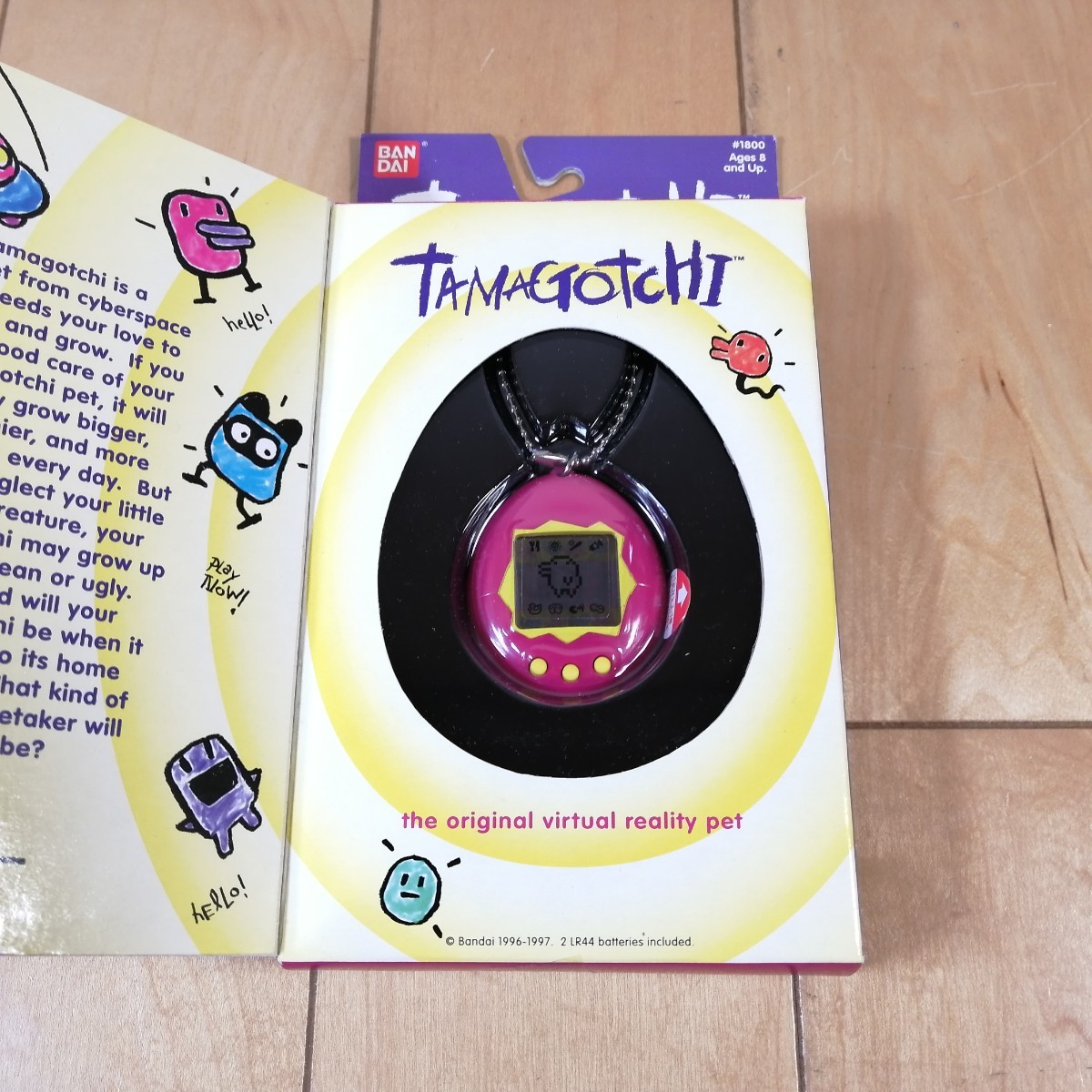 新品　未使用!!　BANDAI　バンダイ　#1800　TAMAGOTCHI　たまごっち　海外版　英語版　パープル