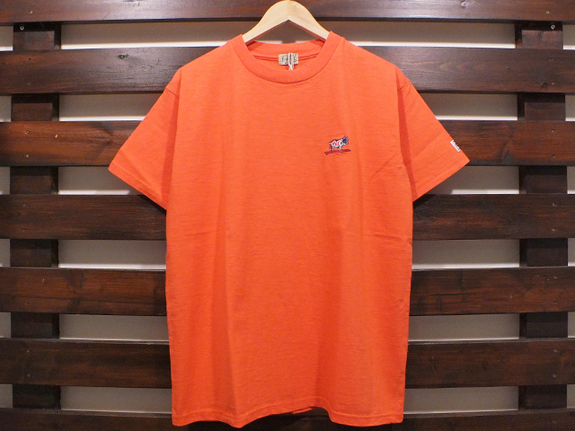バーゲンで 新品 Mサイズ T-SHIRT BIG HUNTINGTON Summer Endless The