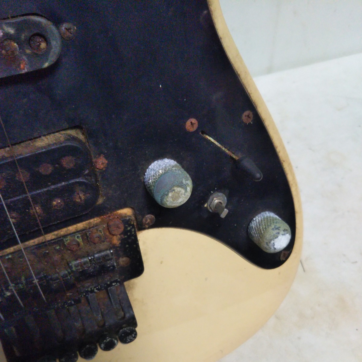 送料無料(1M2086)GRECO GUITAR DEVICE グレコ With Spirit 送料無料(1M2086)GRECO GUITAR DEVICE グレコ With Spirit