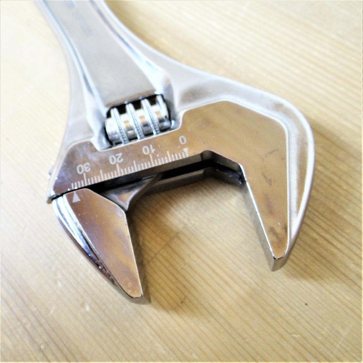 ◇ごえん堂◇未使用品◇Snap-on スナップオン◇モンキーレンチ AD12B