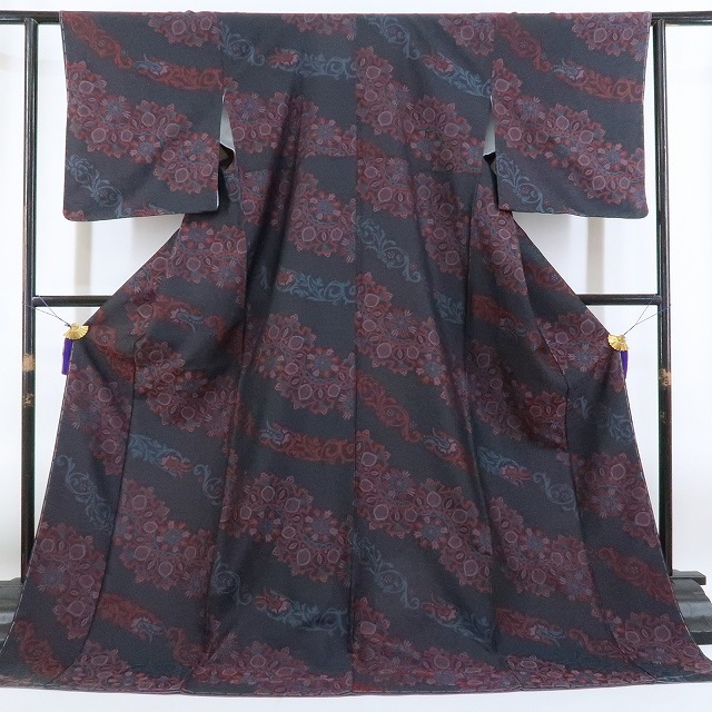  ゆめsaku2 新品 着物 仕付け糸付 正絹“どこか不思議な雰囲気で花咲く新たな和の世界”お召 1963