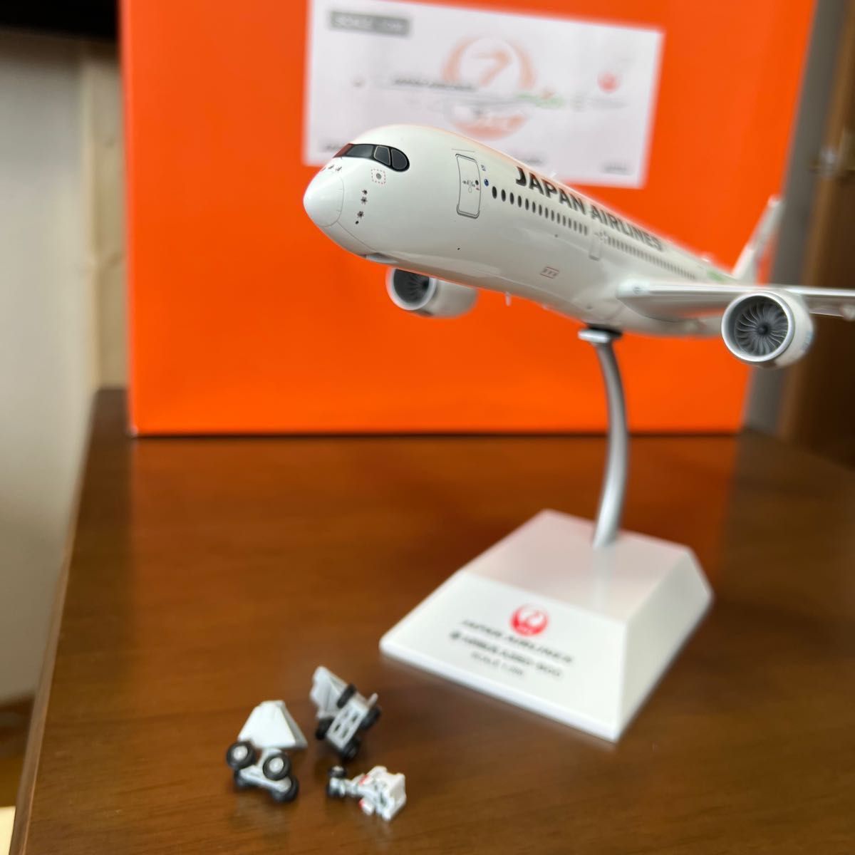 日本航空(JAL) A350-900 3号機緑ジェット1/200 モデルプレーン 日本航空(JAL) A350-900 3号機緑ジェット1/200 モデルプレーン